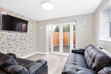 5 bed house, Ashley st (includes bills), Ashbourne rd area, Derby, DE223DA - Image 4